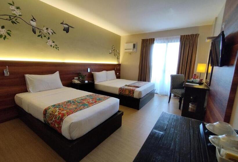 חדר משפחתי דלוקס, Kimberly Tagaytay