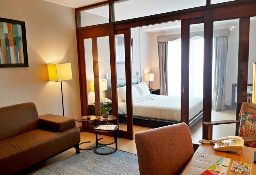 סוויטה, Kimberly Tagaytay