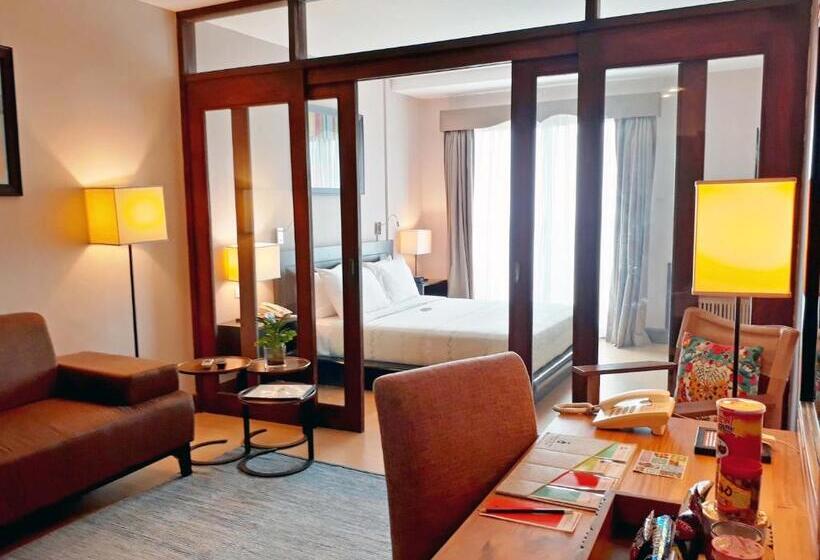 סוויטה, Kimberly Tagaytay