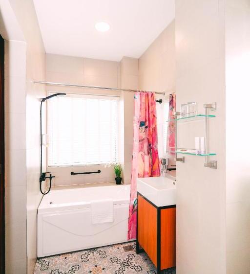 חדר סטנדרט עם מיטת קינג, Kimberly Tagaytay