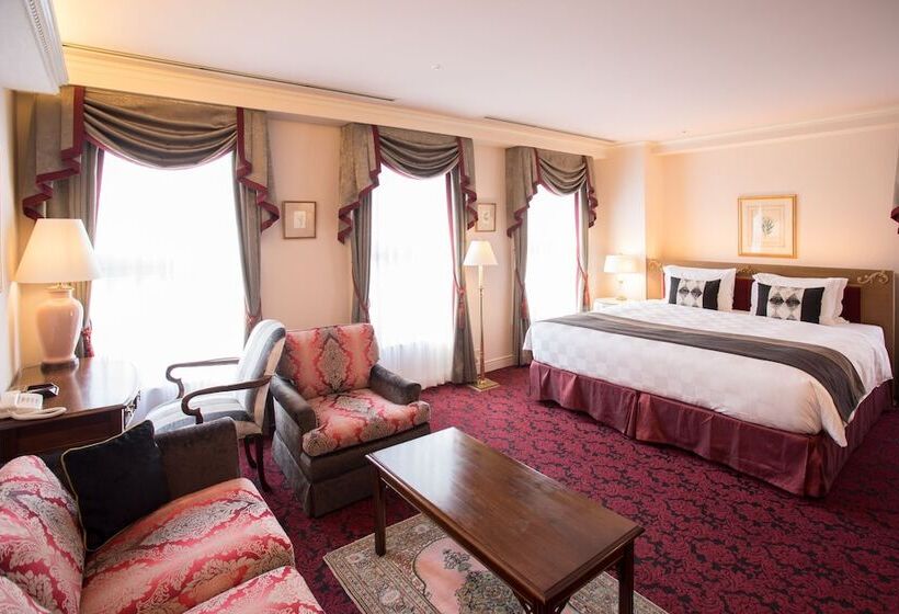 חדר דלוקס, Kobe Kitano