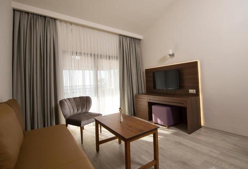 Svit, Neopol Hotel Deluxe