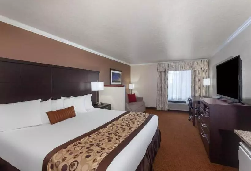 Standard-huone King-vuode, Ramada By Wyndham Moses Lake