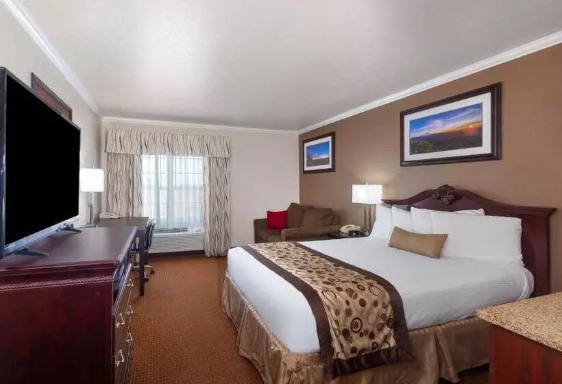 Standard-invahuone, Ramada By Wyndham Moses Lake