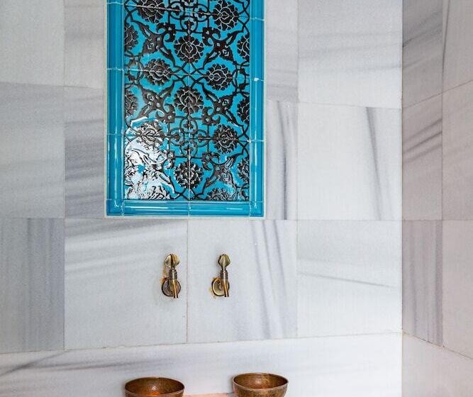 スーペリアールーム, Seraglio Hotel & Suites