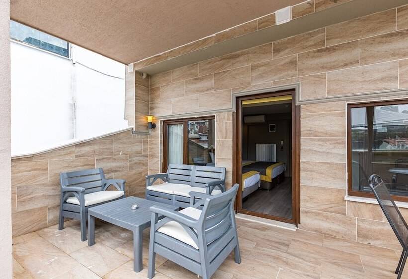 テラス付きデラックスルーム, Seraglio Hotel & Suites