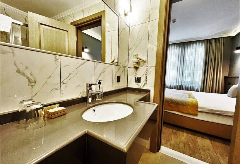 エコノミールーム, Seraglio Hotel & Suites