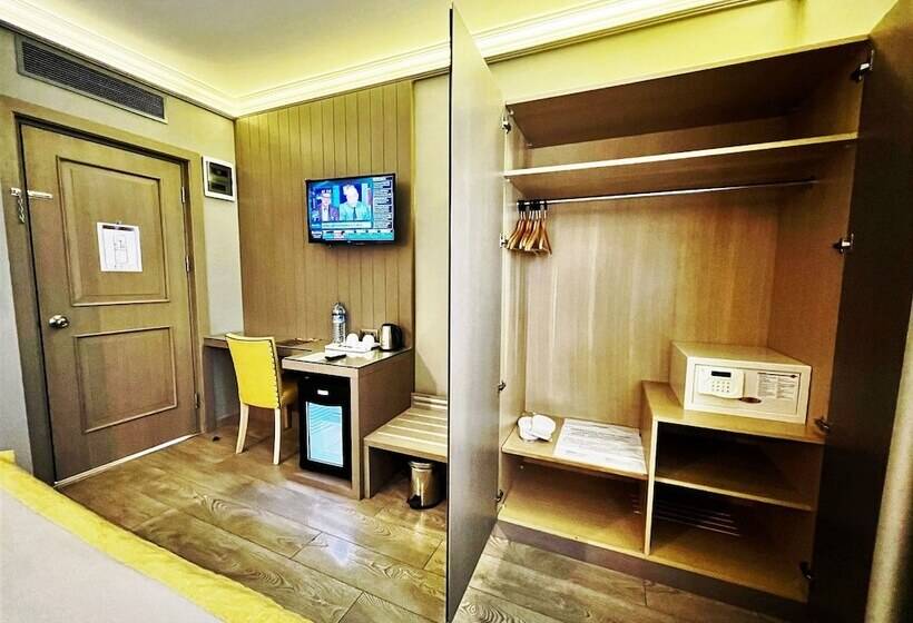 エコノミールーム, Seraglio Hotel & Suites