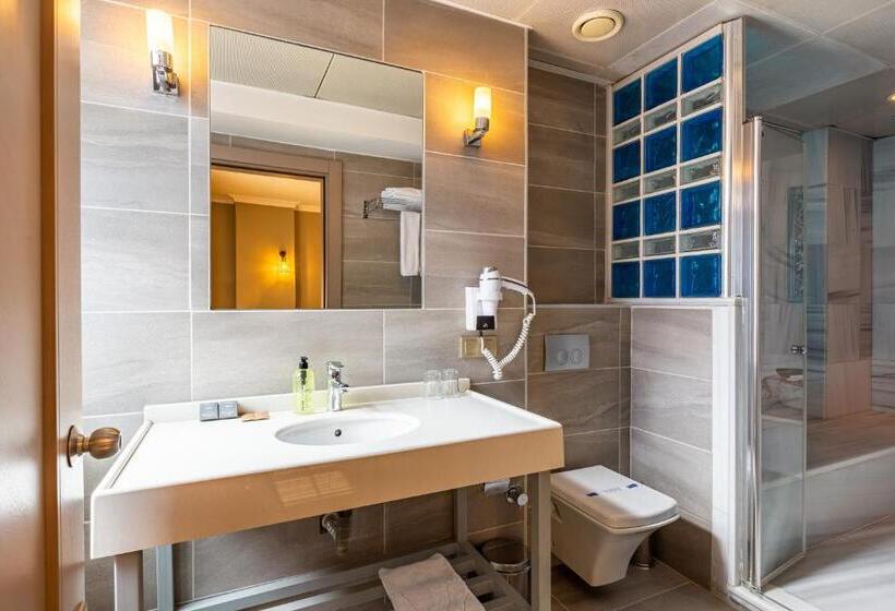 スーペリアールーム, Seraglio Hotel & Suites