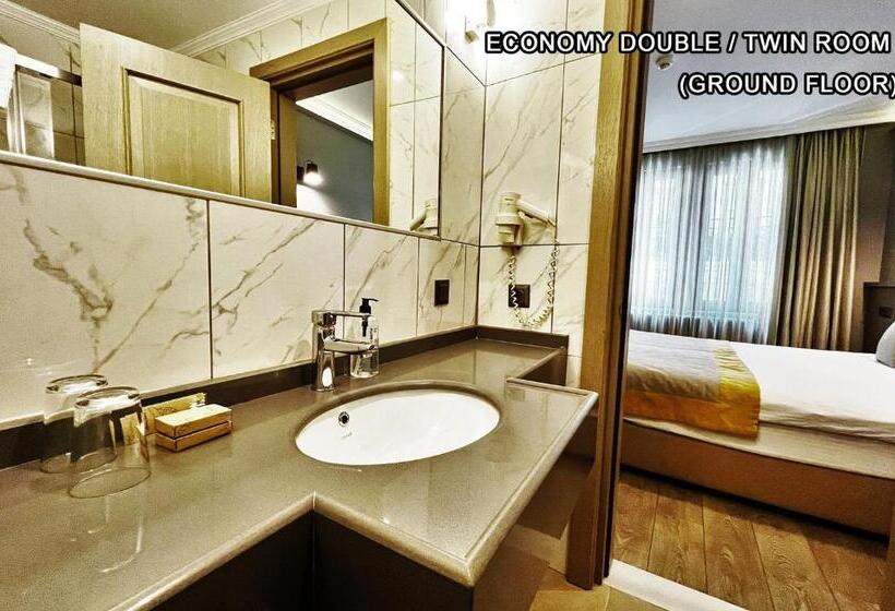 エコノミールーム, Seraglio Hotel & Suites