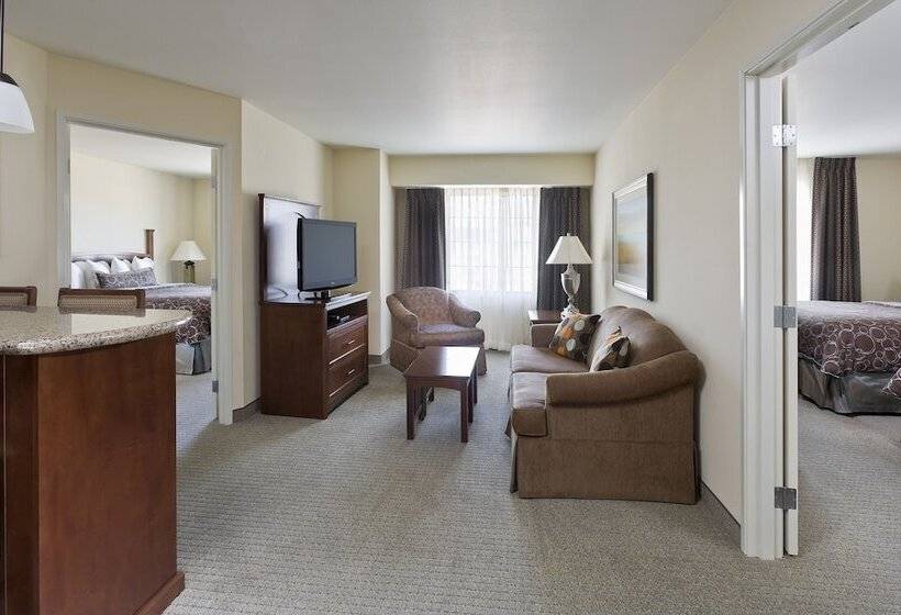장애인을 위한 스위트, Staybridge Suites El Paso Airport, An Ihg