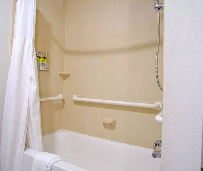 スタンダードスタジオ, Staybridge Suites Quantico Stafford, An Ihg