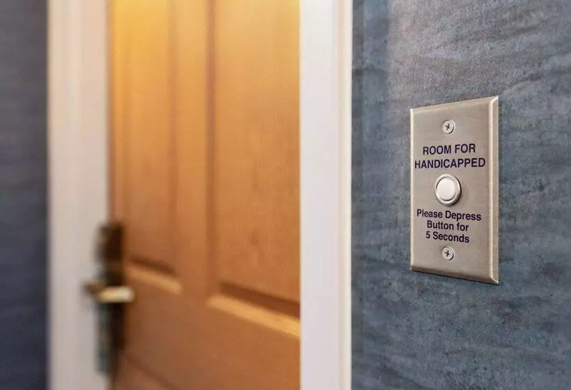 身障者適用スイートルーム, Staybridge Suites Quantico Stafford, An Ihg