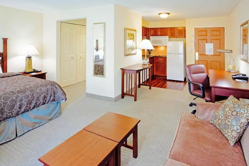 キングサイズベッドのスイートルーム, Staybridge Suites Quantico Stafford, An Ihg
