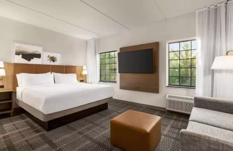 キングサイドベッドのスタンダードワンルーム, Staybridge Suites Quantico Stafford, An Ihg