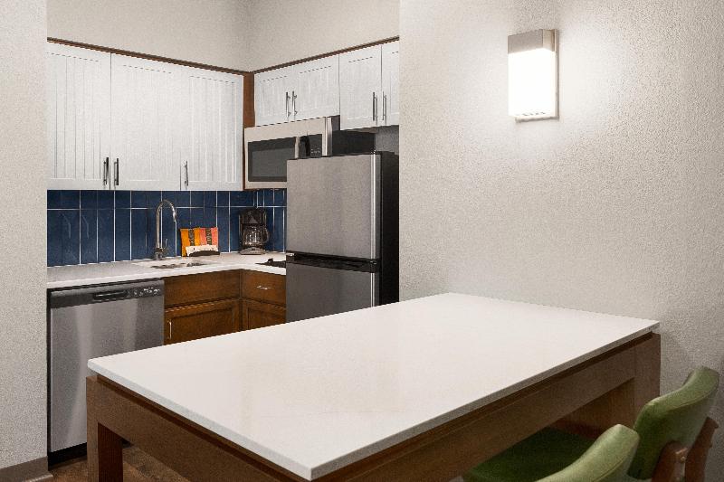 Suite Przystosowany dla Osób Niepełnosprawnych, Staybridge Suites Quantico Stafford, An Ihg