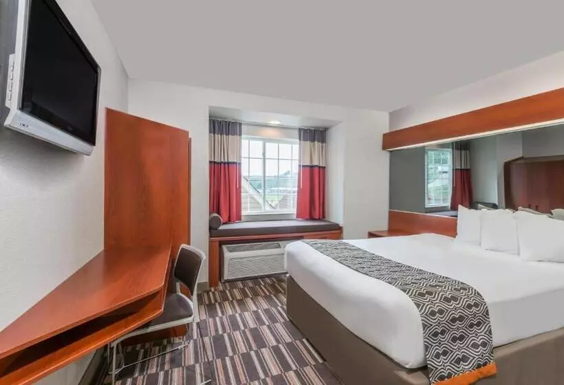 身障者適用クイーンサイズベッドルーム, Sonesta Essential Morgantown