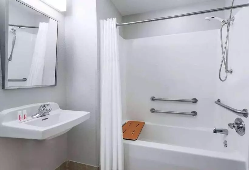 身障者適用スイートルーム, Sonesta Essential Morgantown
