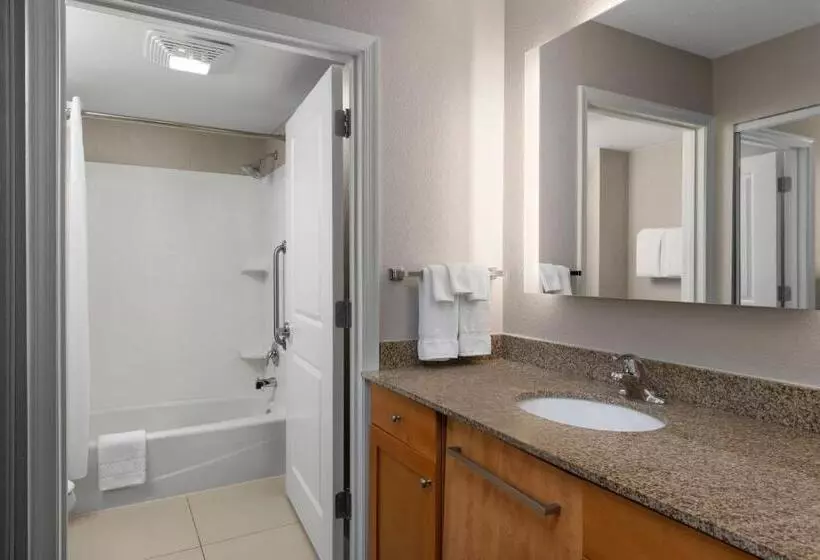 キングサイドベッドのスタンダードワンルーム, Residence Inn Mt. Laurel At Bishop's Gate