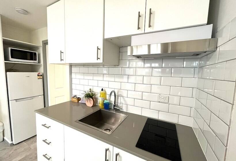 침실 1개 아파트, Broadwater Keys