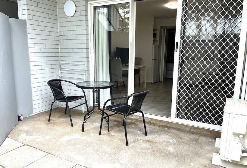 침실 1개 아파트, Broadwater Keys