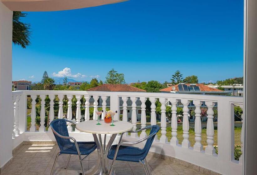 标准间带阳台, Dinos