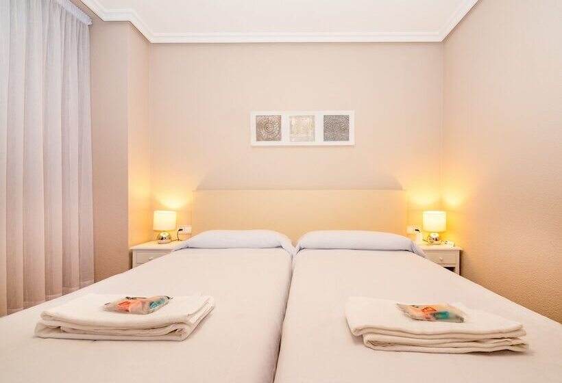 חדר סטנדרט לשלושה, Gestion De Alojamientos Rooms