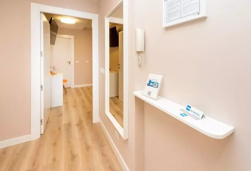 Standard Neljän Hengen Huone, Gestion De Alojamientos Rooms