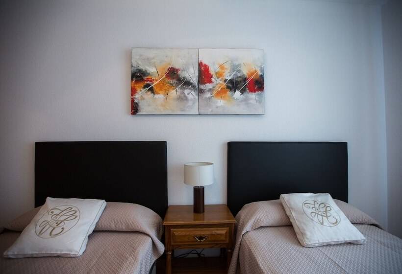 חדר סטנדרט לארבעה, Gestion De Alojamientos Rooms