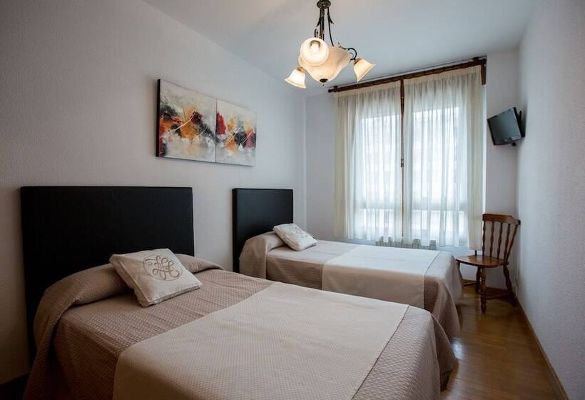 חדר סטנדרט לארבעה, Gestion De Alojamientos Rooms