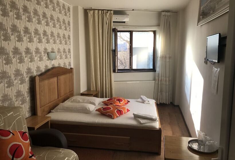 스탠다드 룸, Funnytime