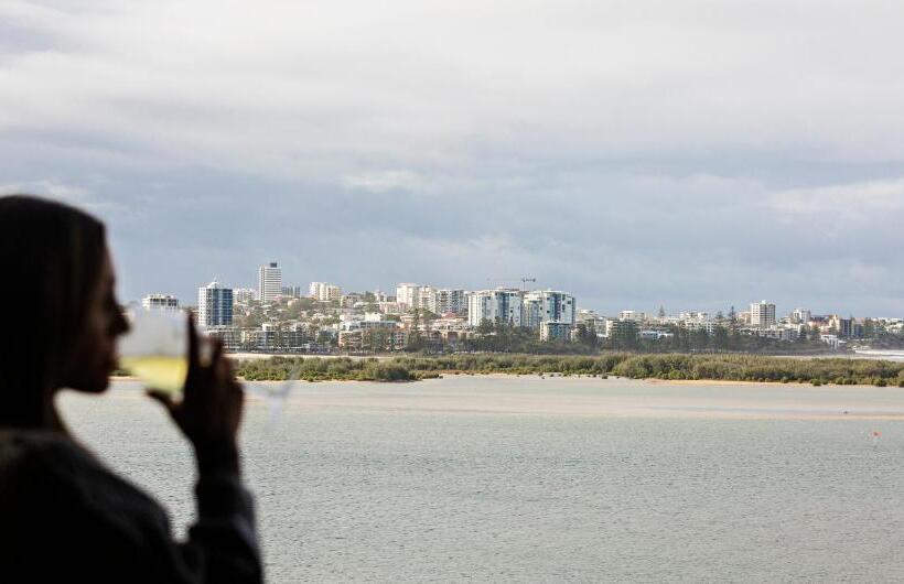 Family flat with sea view, Gemini Resort