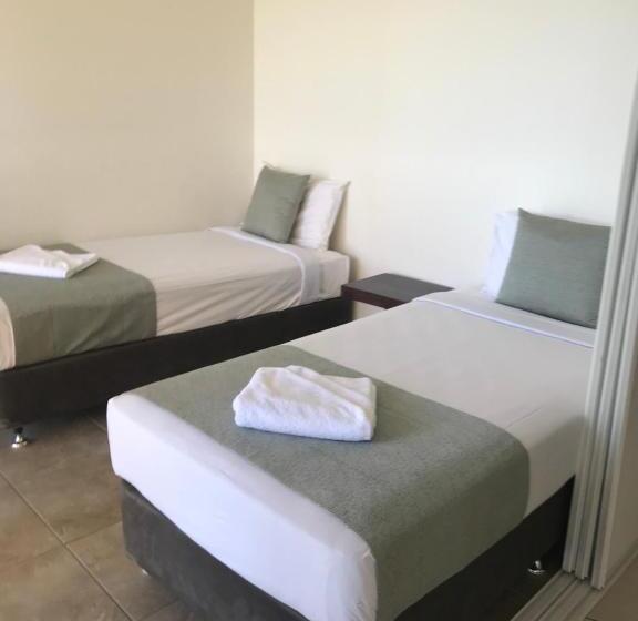 Family flat with sea view, Gemini Resort