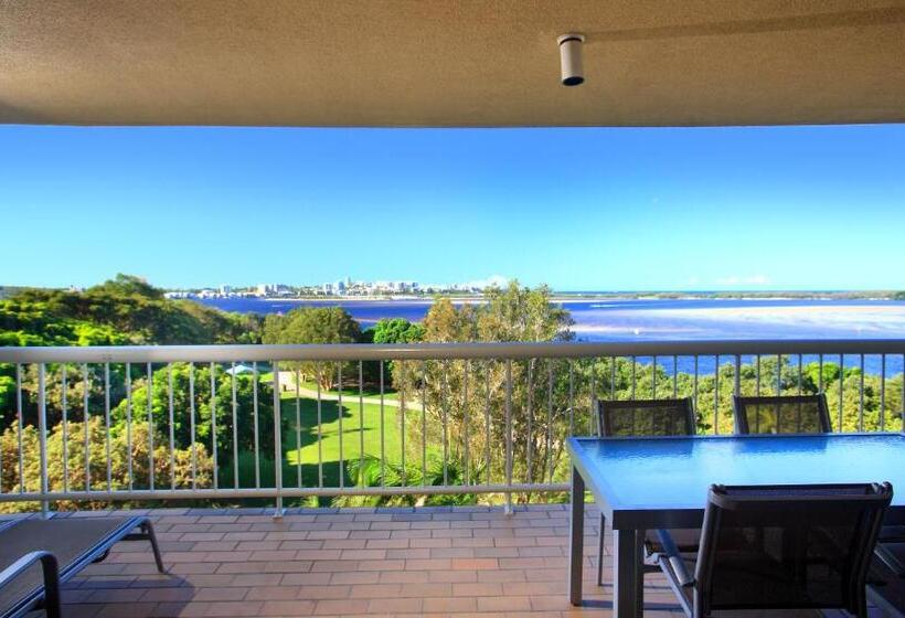 Family flat with sea view, Gemini Resort