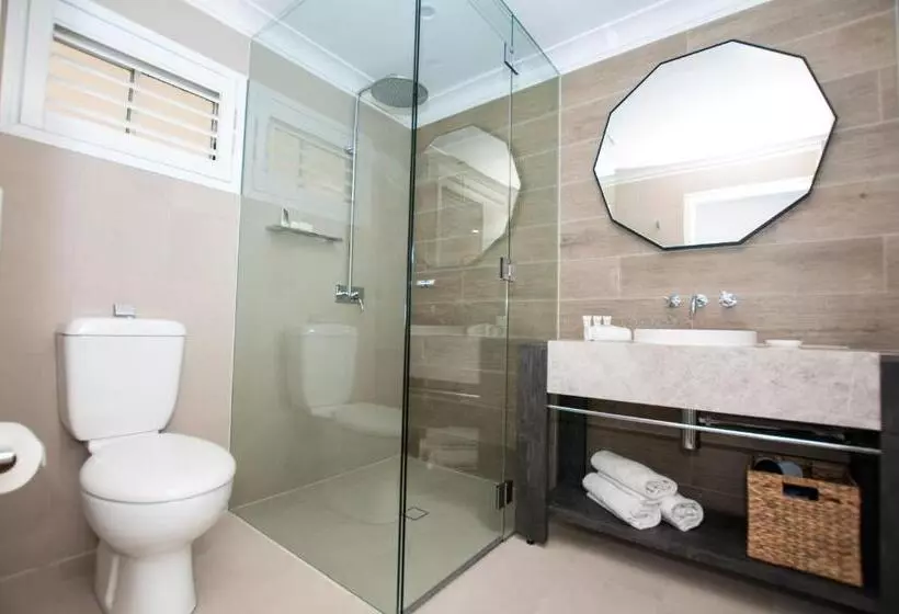 クイーンベッドのデラックスルーム, Mercure Clear Mountain Lodge