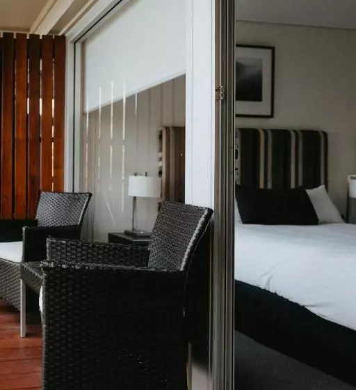 クイーンサイズベッドのスタンダードルーム, Mercure Clear Mountain Lodge