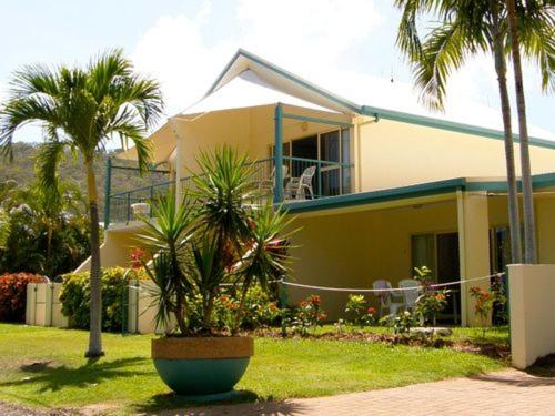 带2个卧室带海景的公寓, Sails On Horseshoe