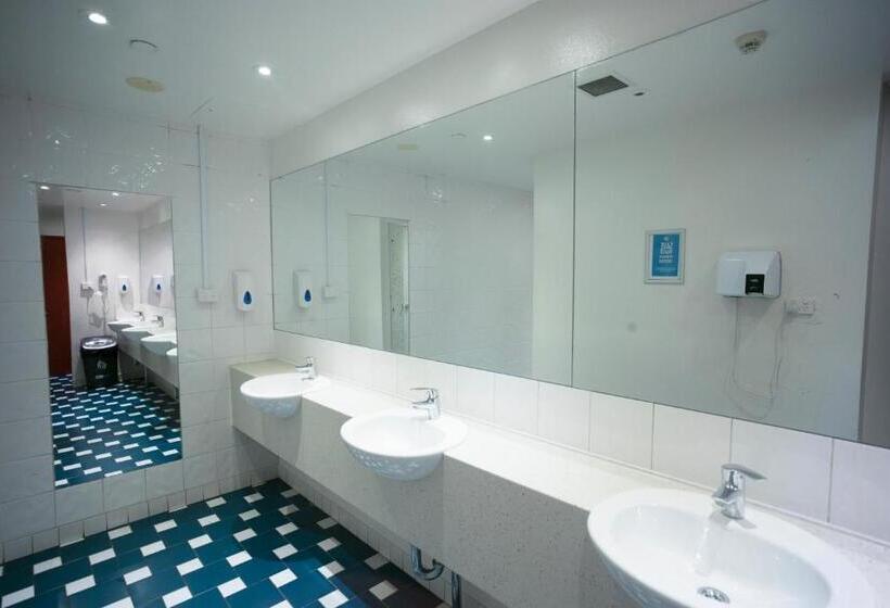 اتاق استاندارد با سرویس بهداشتی مشترک, Yha Sydney Central