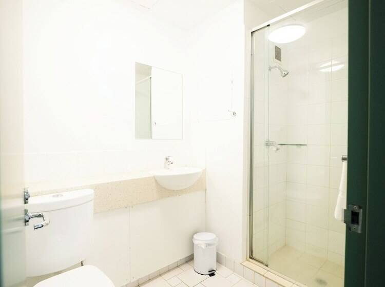 اتاق استاندارد با تخت بزرگ, Yha Sydney Central