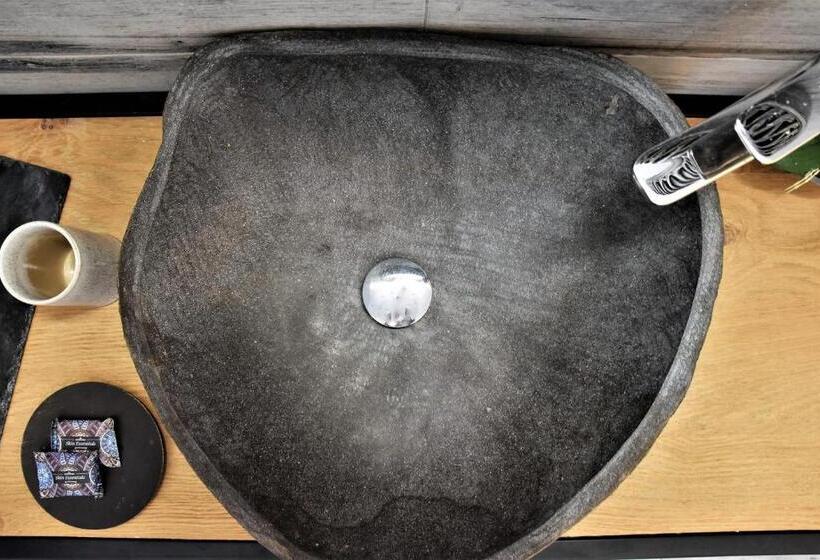 غرفة ديلوكس مطلّة علي البحر, Rafael Hotel Adults Only