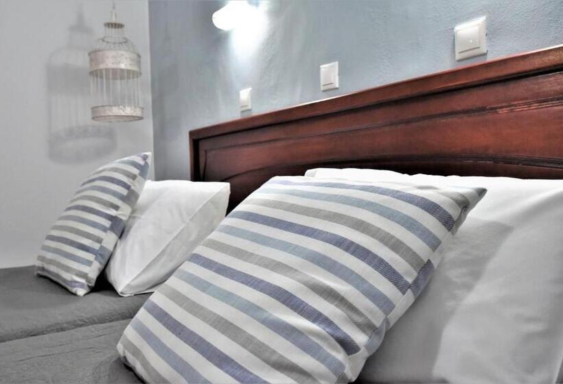 غرفة إقتصادية, Rafael Hotel Adults Only