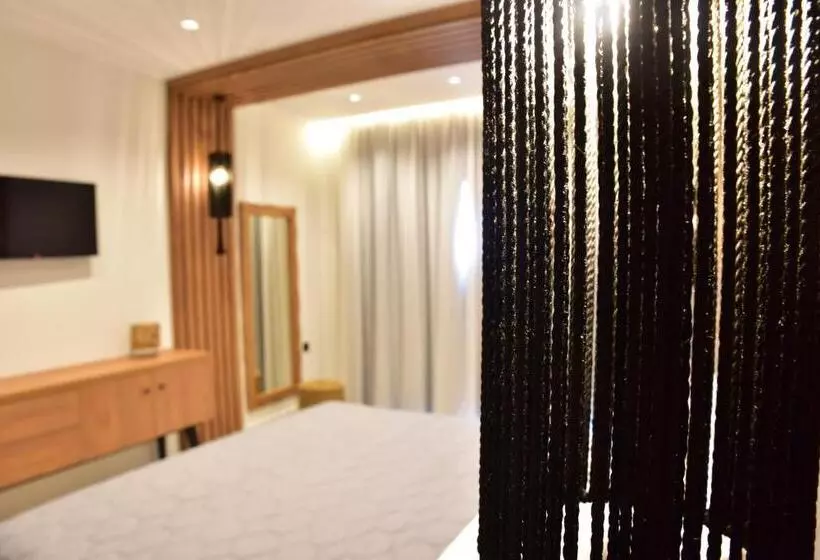 スーペリアールーム, Rafael Hotel Adults Only