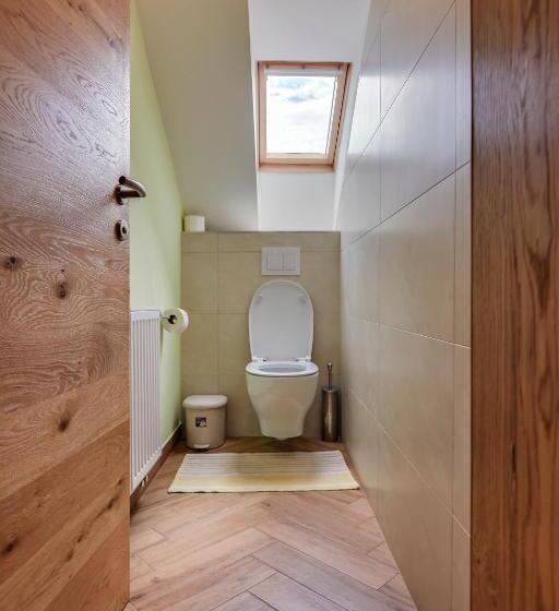 تختخواب در اتاق مشترک, Rooms Pevc & Hostel Ljubno Ob Savinji