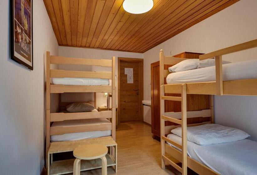 تختخواب در اتاق مشترک, Rooms Pevc & Hostel Ljubno Ob Savinji