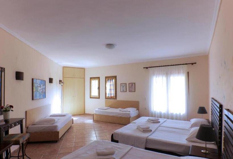 غرفة عائلية, Ammon Garden Hotel