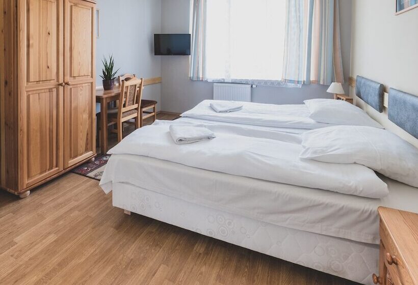 エコノミールーム, Cybulskiego Guest Rooms