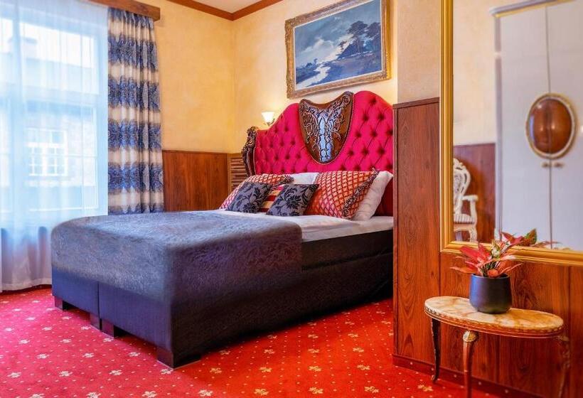 اتاق سوپریور, Hansa Hotel