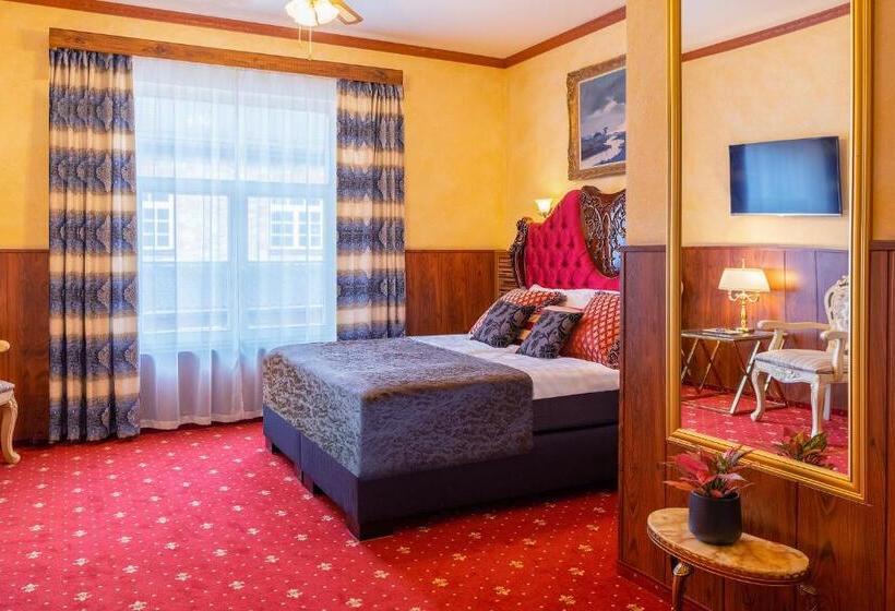 اتاق سوپریور, Hansa Hotel