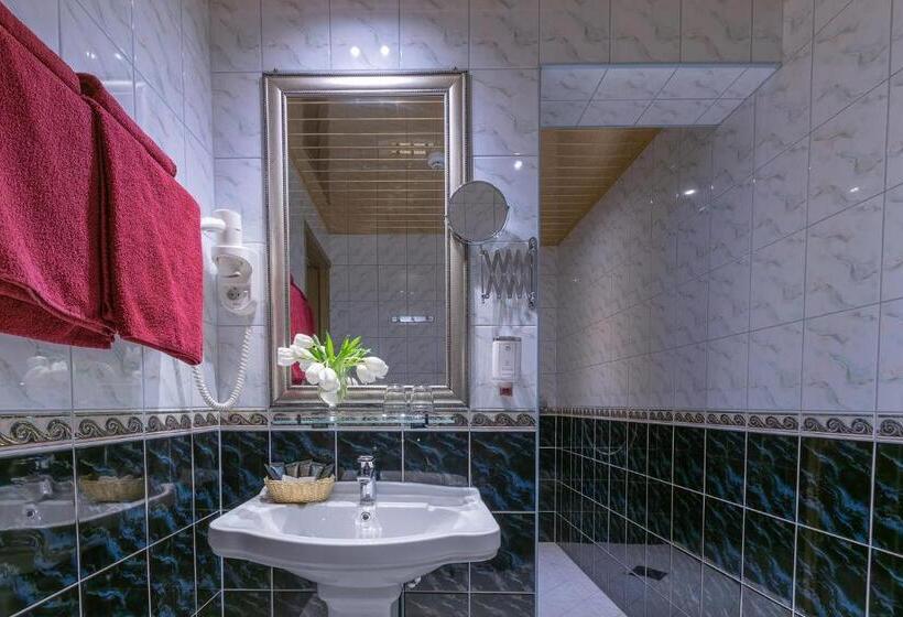 سوییت, Hansa Hotel