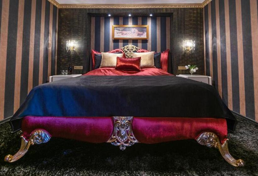 سوییت, Hansa Hotel